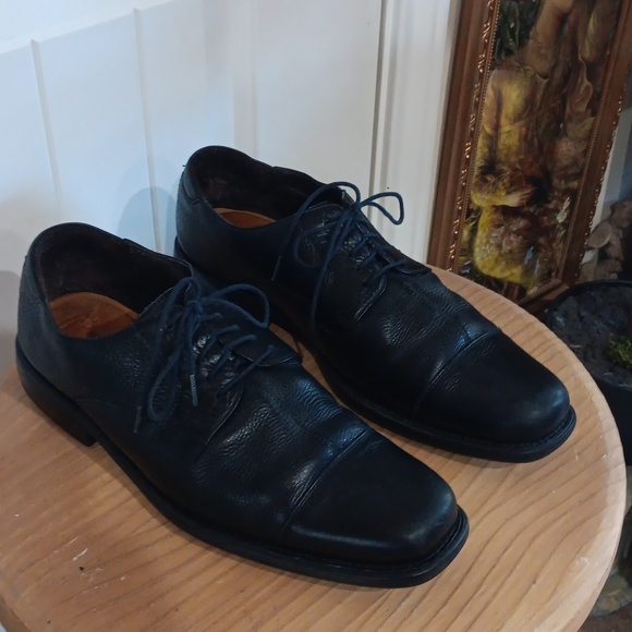 Johnston & Murphy Black SHEEPSKIN Leather Split Cap Toe Oxfords main image 4